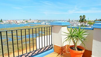 Family-friendly Stay by the Sea