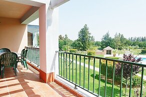 Modern Apartment With Pool, Terrace