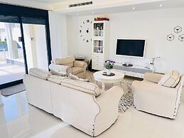 Spacious Apartment in La Zenia
