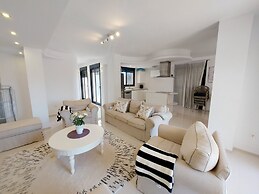 Spacious Apartment in La Zenia