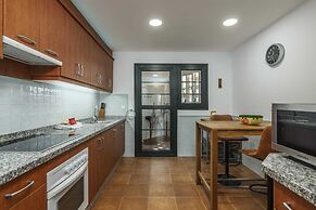 Apartment by Haraganes Beach