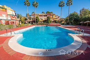 Family Poolside Apartment
