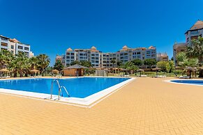 Apartment Near Isla Canela Golf