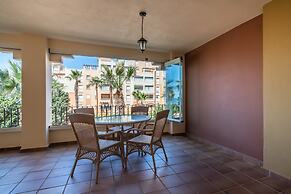 Apartment With Terrace and Pool Access