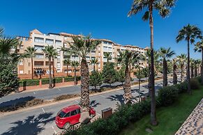 Apartment With Terrace and Pool Access