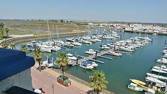 Apartment Near Shops and Sea