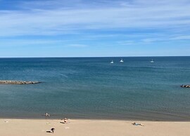 Apartment in Valras Plage With View