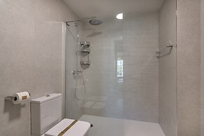 Seafront Apartment in Isla Canela