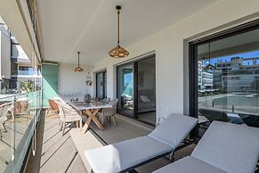 Seafront Apartment in Isla Canela