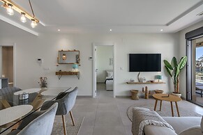 Seafront Apartment in Isla Canela