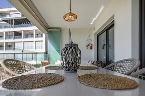 Seafront Apartment in Isla Canela