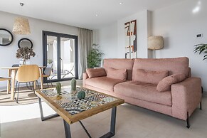 Family Retreat With Shared Pool