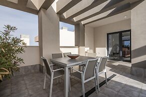 Family Retreat With Shared Pool