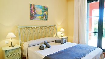 Flat Near Isla Canela Golf