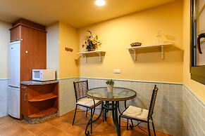 Family Apartment in Golfside Setting