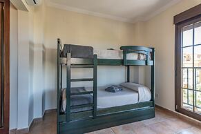 2-bedroom Apartment Near sea