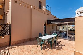 2-bedroom Apartment Near sea