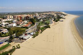 2-bedroom Apartment Near sea