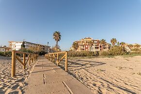 Beachfront Apartment in Isla Canela
