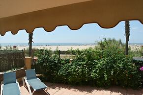 Beachfront Apartment in Isla Canela