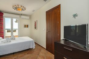 Riverside Comfort for Families