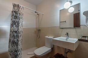 Riverside Comfort for Families