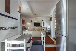 Spacious Chalet Close to the Beach