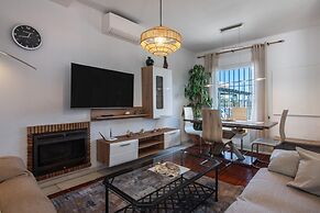 Spacious Chalet Close to the Beach