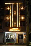 Hotel Shivganga