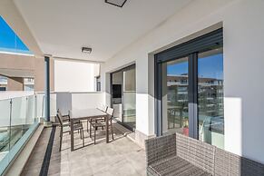 Isla Canela: Waterfront Family Oasis