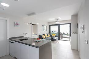 Isla Canela: Waterfront Family Oasis