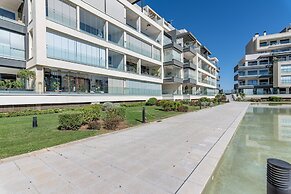 New Apartment With Sea Views