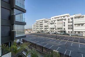 New Apartment With Sea Views