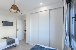 New Apartment With Sea Views