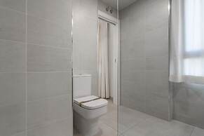 New Apartment With Sea Views