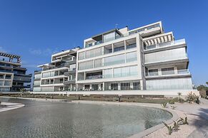 New Apartment With Sea Views