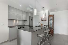 New Apartment With Sea Views