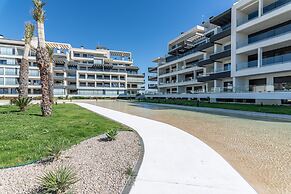New Apartment With Sea Views
