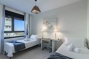 New Apartment With Sea Views