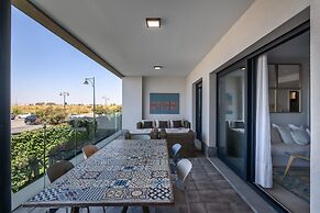 Beachfront Apartment in Isla Canela