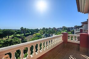 Golfside Penthouse in Isla Canela