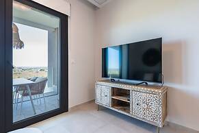 Beachfront and Family Apartment