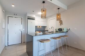 Beachfront and Family Apartment