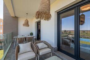 Beachfront and Family Apartment