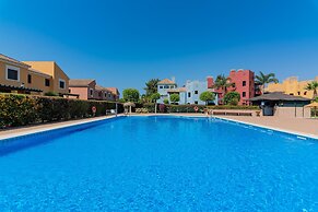Apartment Next to Isla Canela Golf