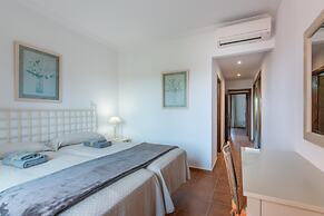 Apartment Next to Isla Canela Golf