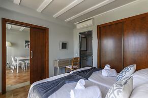 Ideal Apartment With Golf Course Views