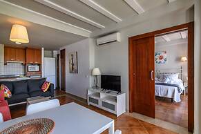 Ideal Apartment With Golf Course Views