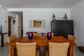 Serene Apartment by the Beach