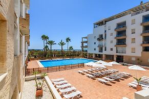 Serene Apartment by the Beach